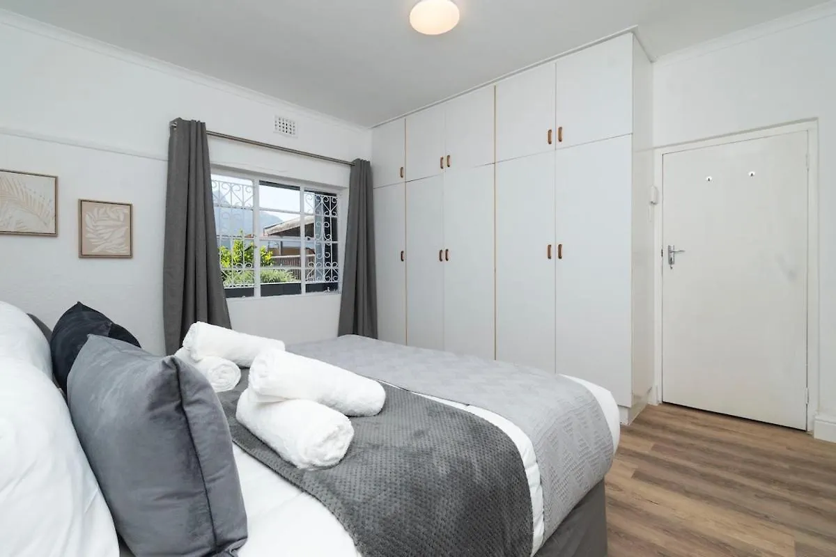 Two Bedroom House In Claremont Kapstadt Ferienhaus